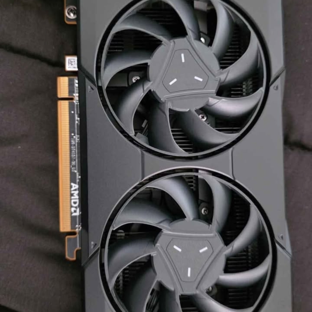 AMD Black High-Performance Graphics Card with Dual Cooling Fans 7600 8gb